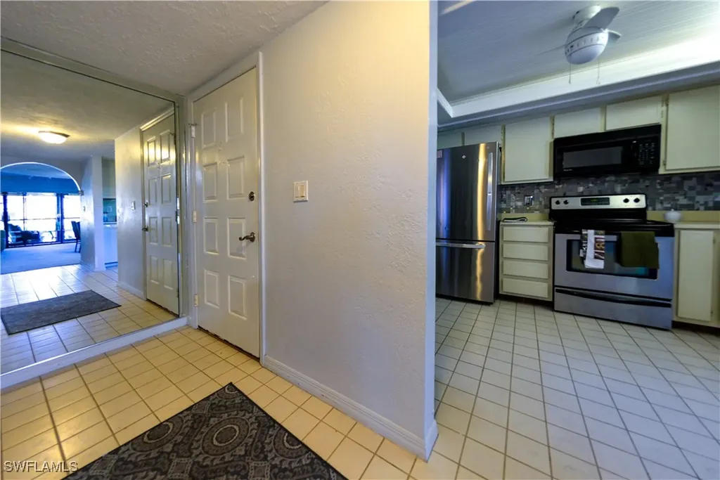 3708 SE 12th Avenue Cape Coral FL 33904