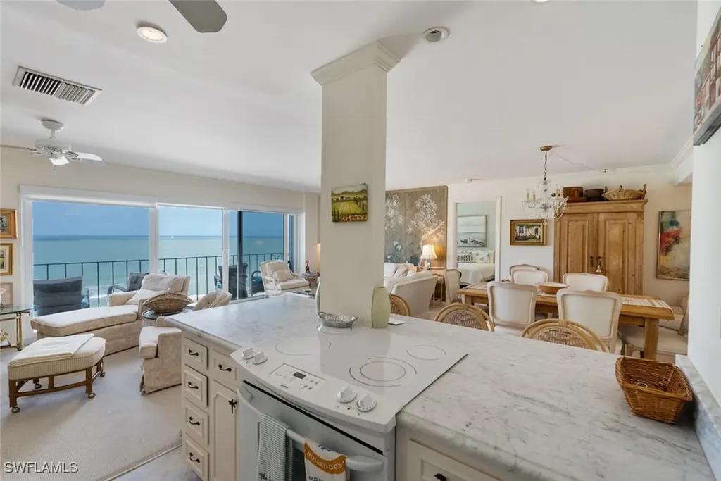 2011 Gulf Shore Boulevard N Naples FL 34102
