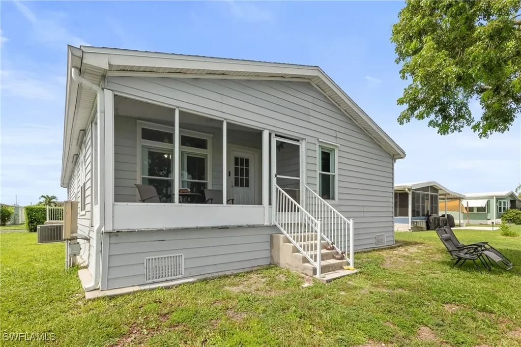 3139 Indian Village Lane North Fort Myers FL 33917