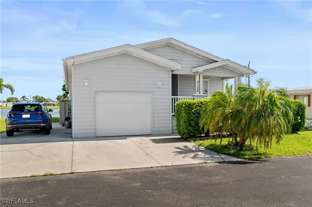 3139 Indian Village Lane North Fort Myers FL 33917