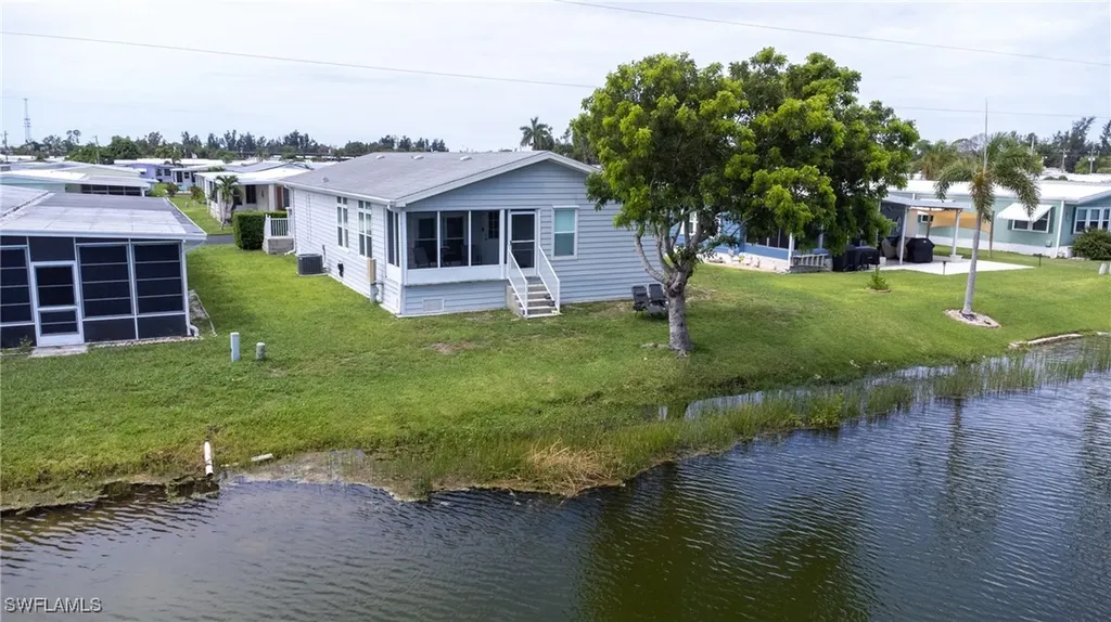 3139 Indian Village Lane North Fort Myers FL 33917