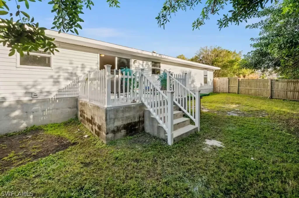 2715 Lee Street Punta Gorda FL 33950