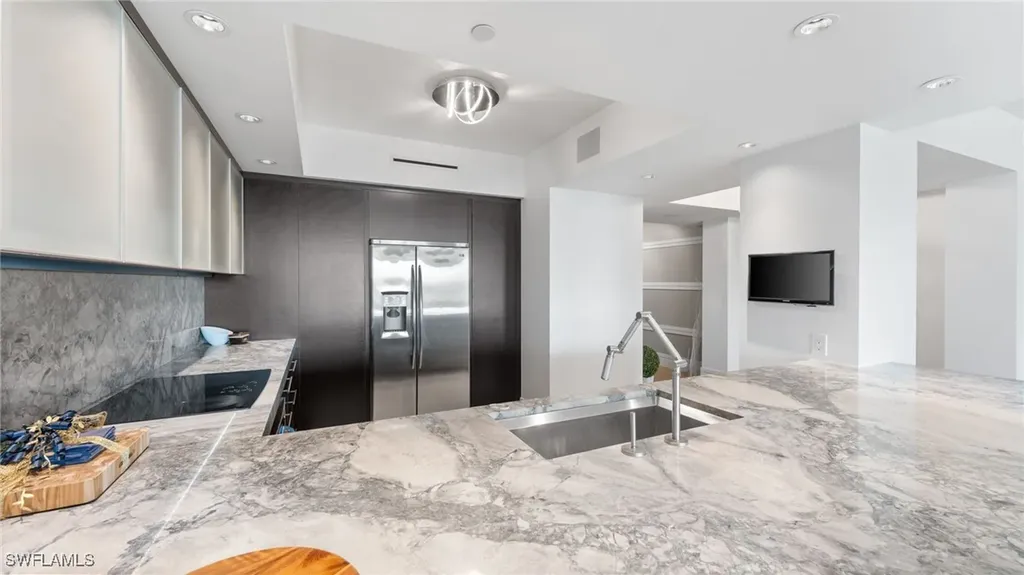 300 Dunes Boulevard Naples FL 34110