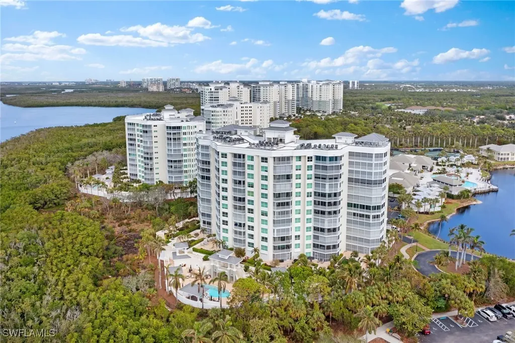 300 Dunes Boulevard Naples FL 34110