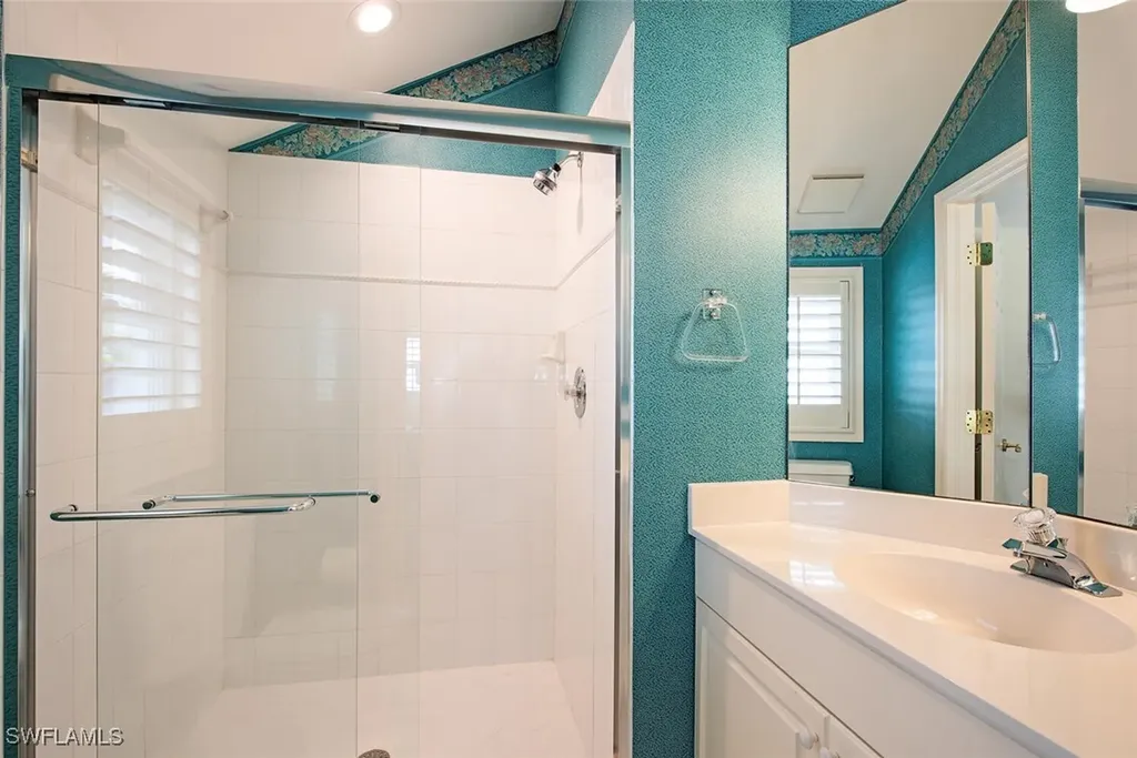 369 2nd Avenue N Naples FL 34102