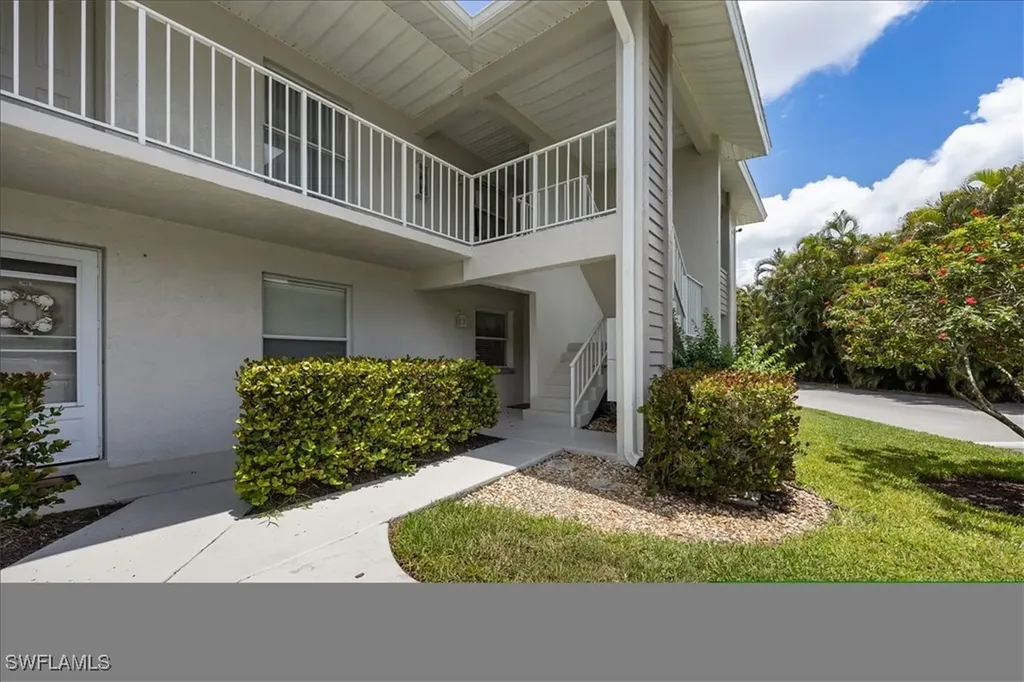 1330 Derbyshire Court Naples FL 34116