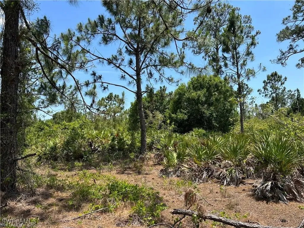 7897 5th Place Labelle FL 33935