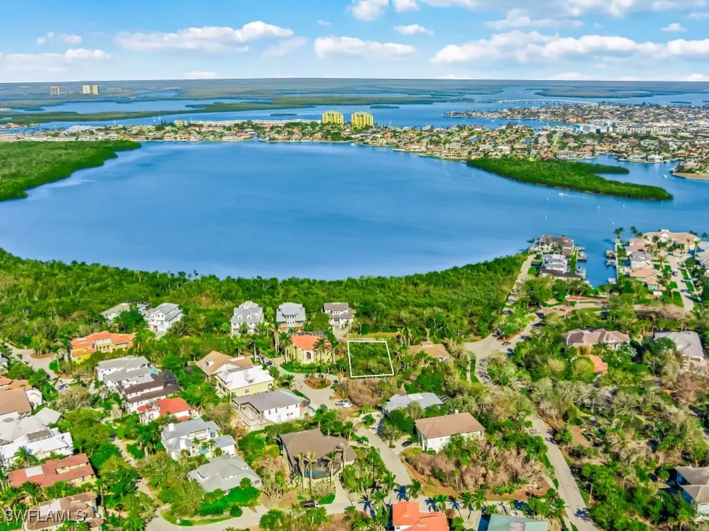 950 Sea Oats Court Marco Island FL 34145