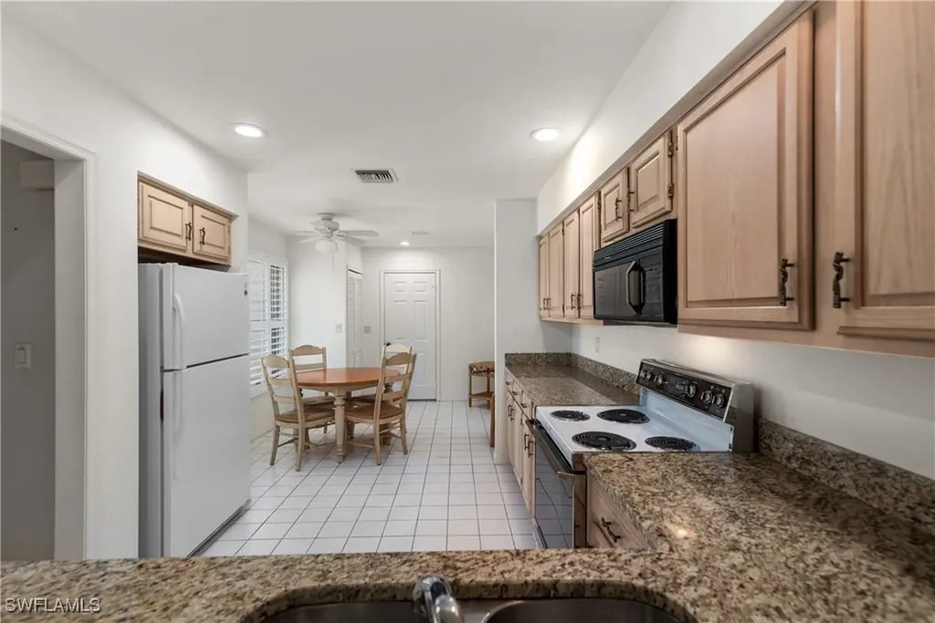 6658 Trident Way Naples FL 34108
