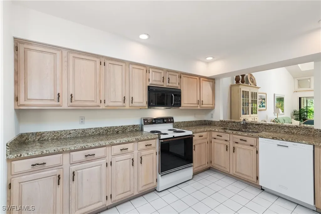 6658 Trident Way Naples FL 34108