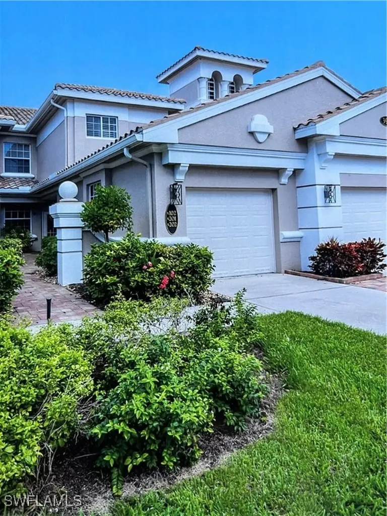 3975 Deer Crossing Court Naples FL 34114