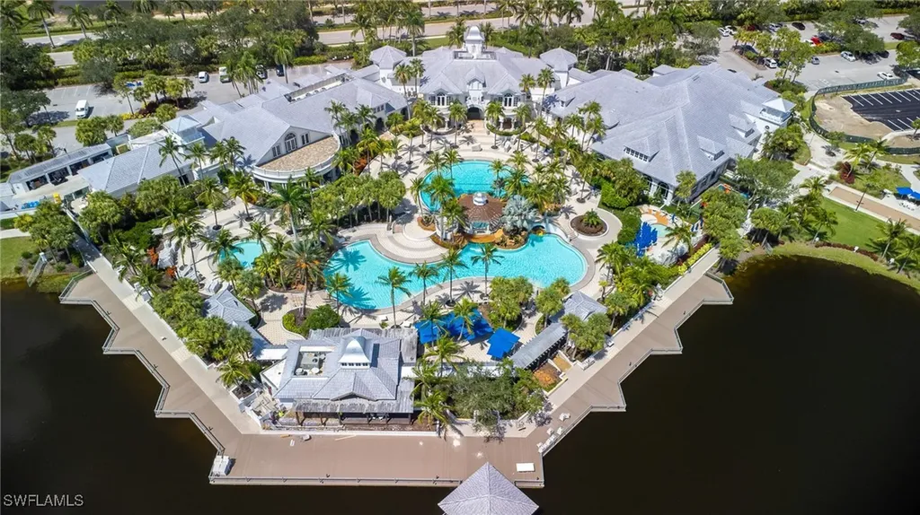 3975 Deer Crossing Court Naples FL 34114