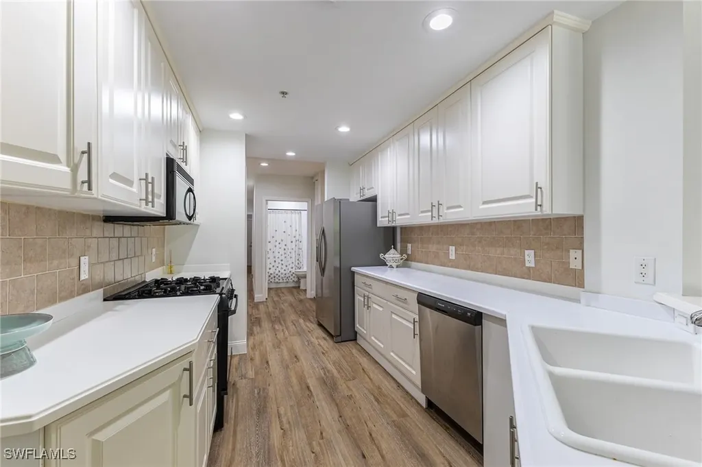 3975 Deer Crossing Court Naples FL 34114