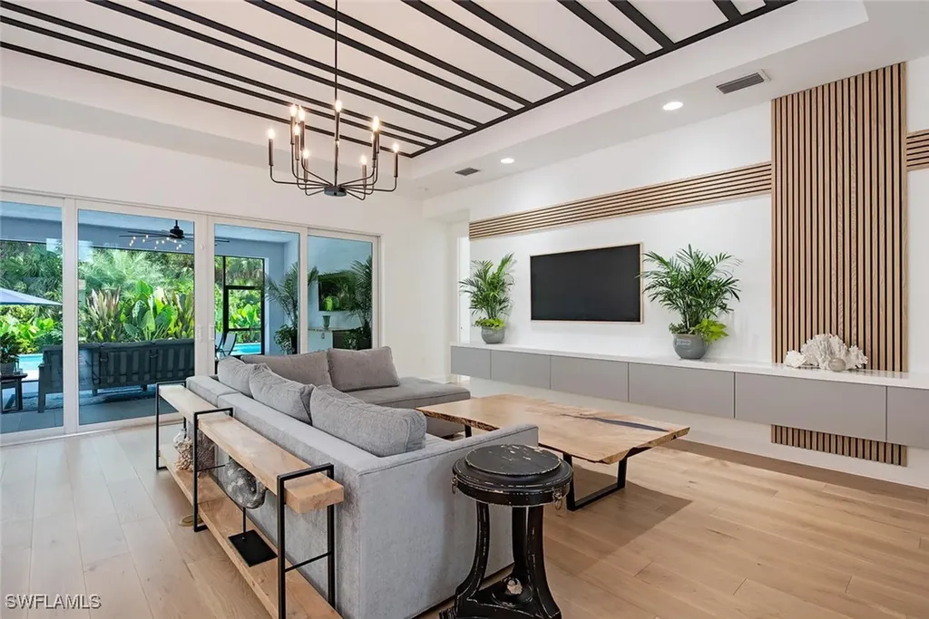 12049 Azalea Way Naples FL 34120