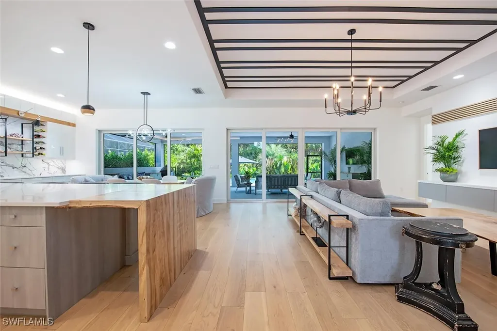 12049 Azalea Way Naples FL 34120