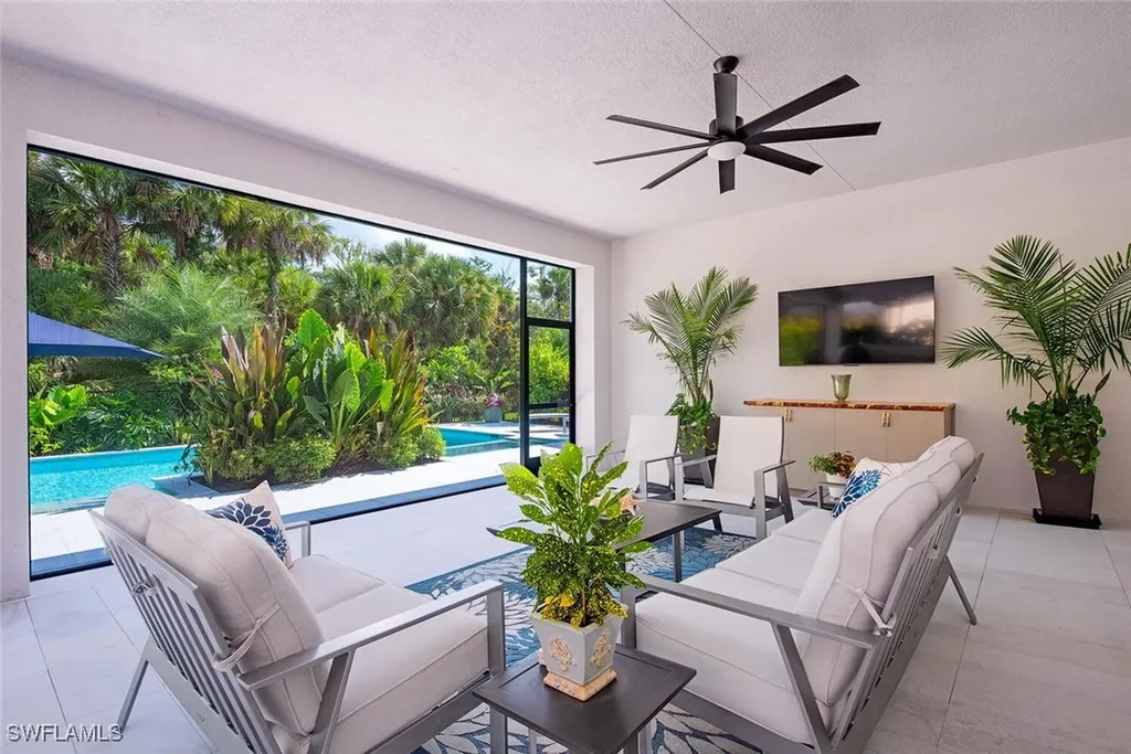12049 Azalea Way Naples FL 34120