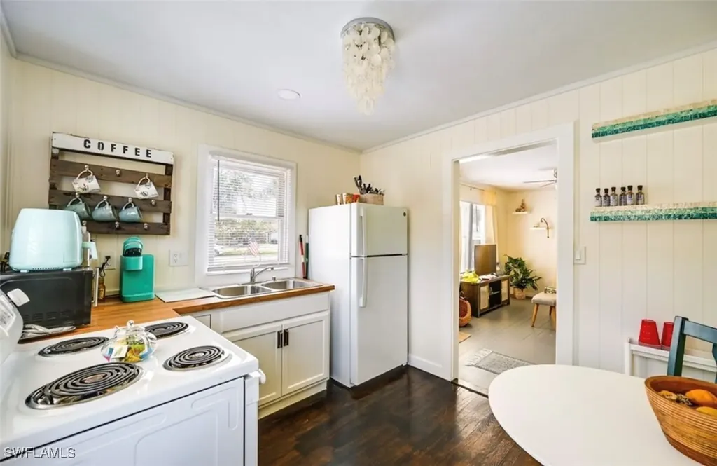 26900 N Riverside Drive Bonita Springs FL 34135