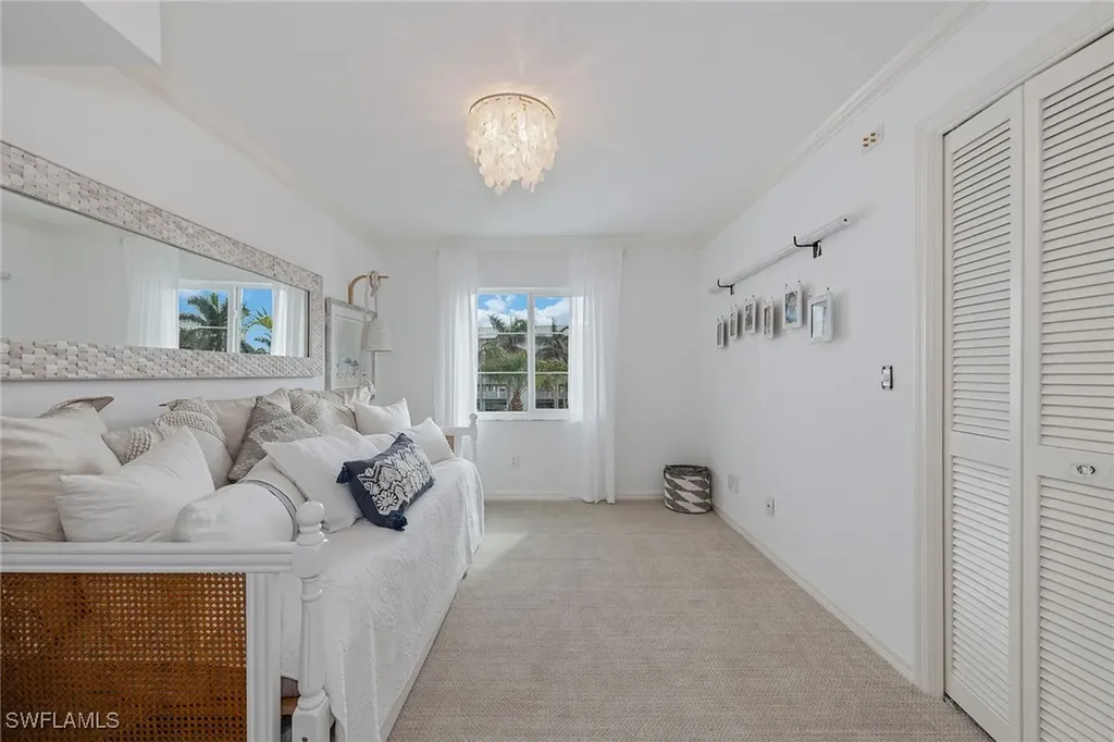 2900 Gulf Shore Boulevard N Naples FL 34103