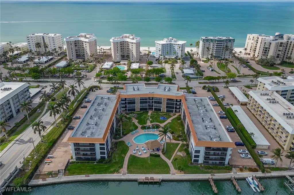 2900 Gulf Shore Boulevard N Naples FL 34103