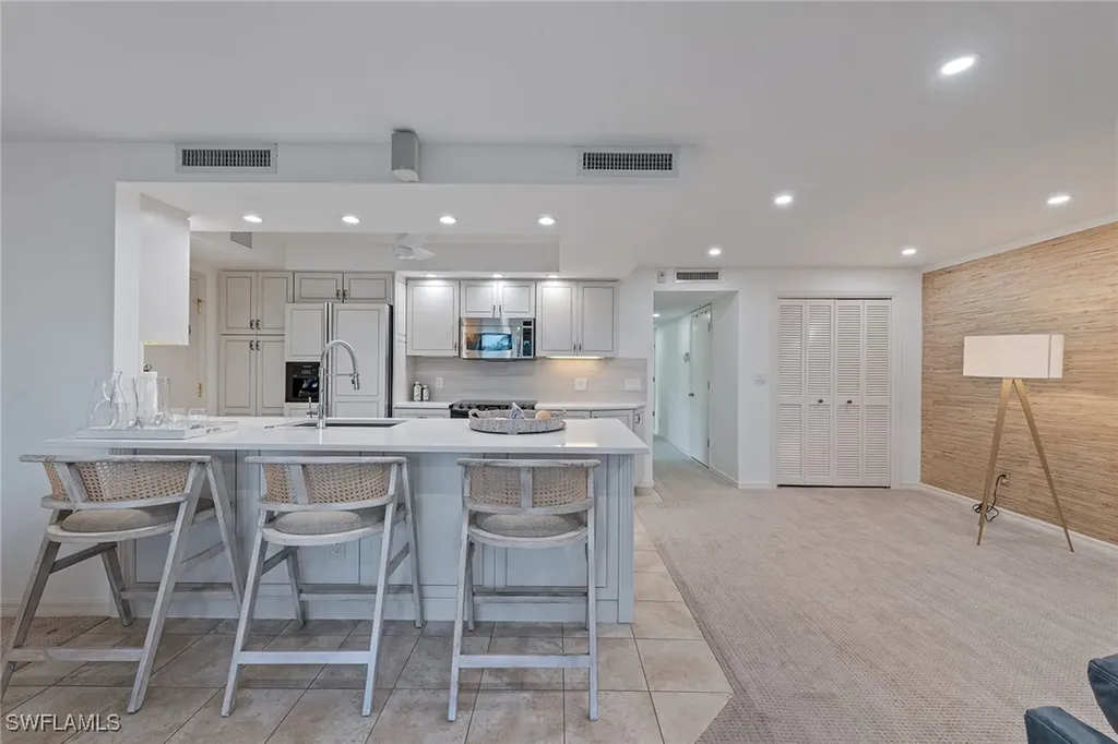 2900 Gulf Shore Boulevard N Naples FL 34103