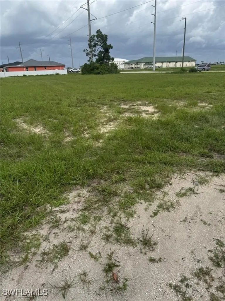 1313 Kismet Parkway W Cape Coral FL 33993