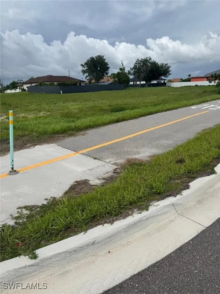 1313 Kismet Parkway W Cape Coral FL 33993