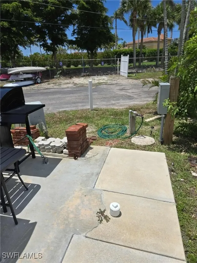 19681 Summerlin 642 Road Fort Myers FL 33908