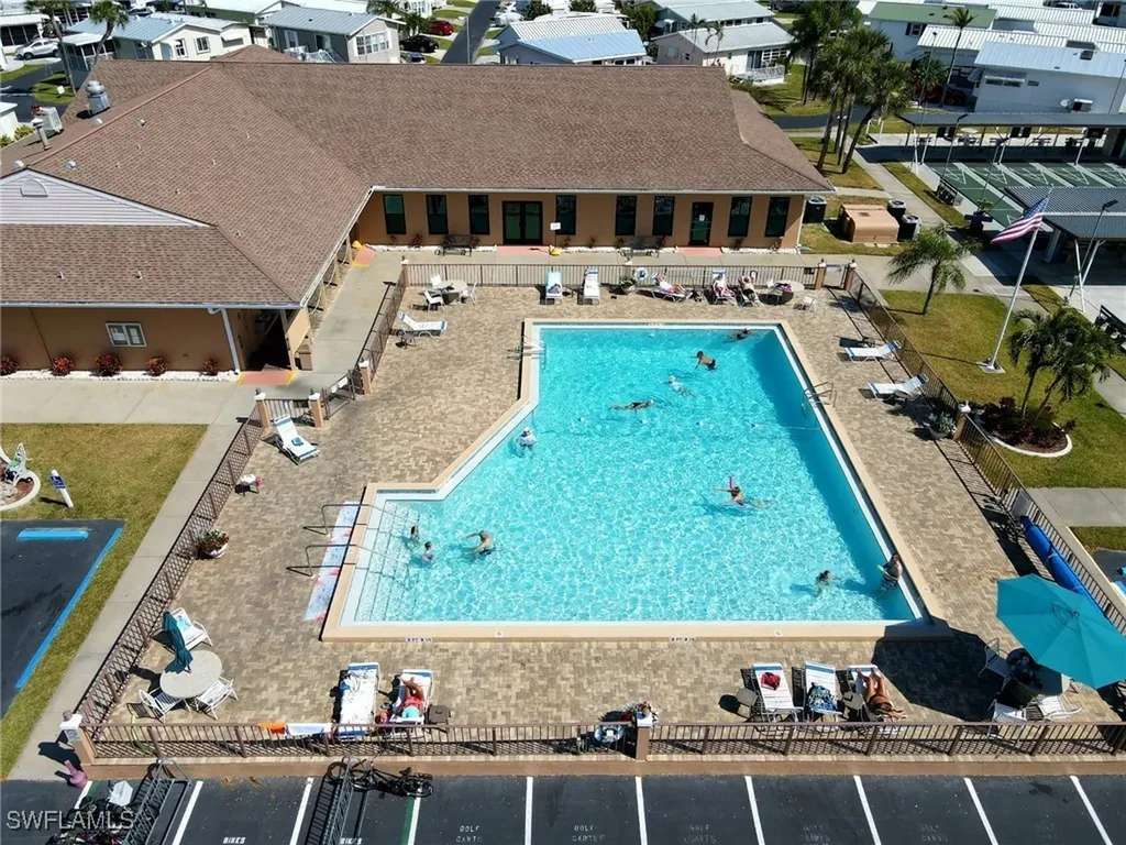 19681 Summerlin 642 Road Fort Myers FL 33908