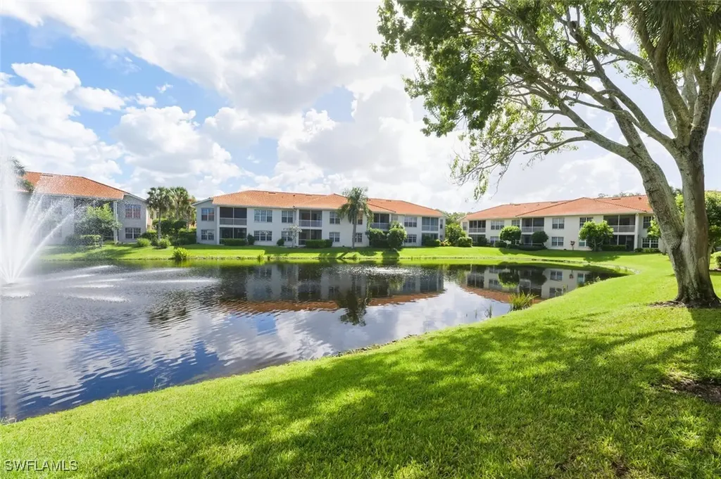1051 Egrets Walk Circle Naples FL 34108