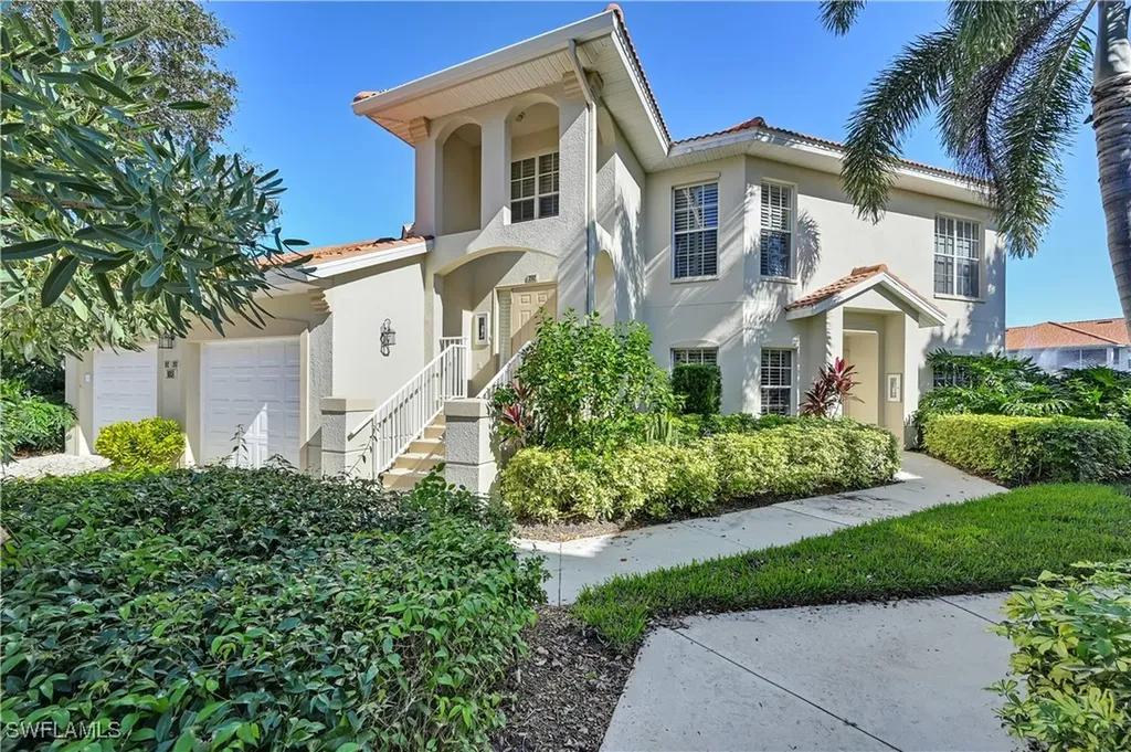 1051 Egrets Walk Circle Naples FL 34108