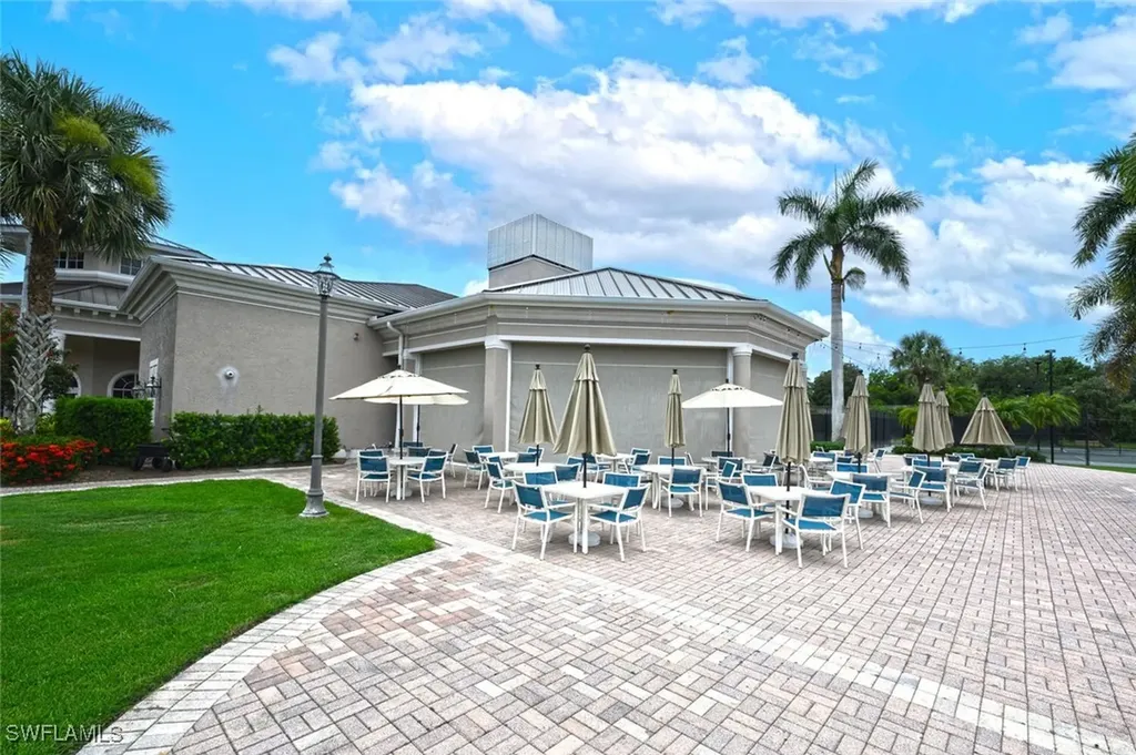 1051 Egrets Walk Circle Naples FL 34108