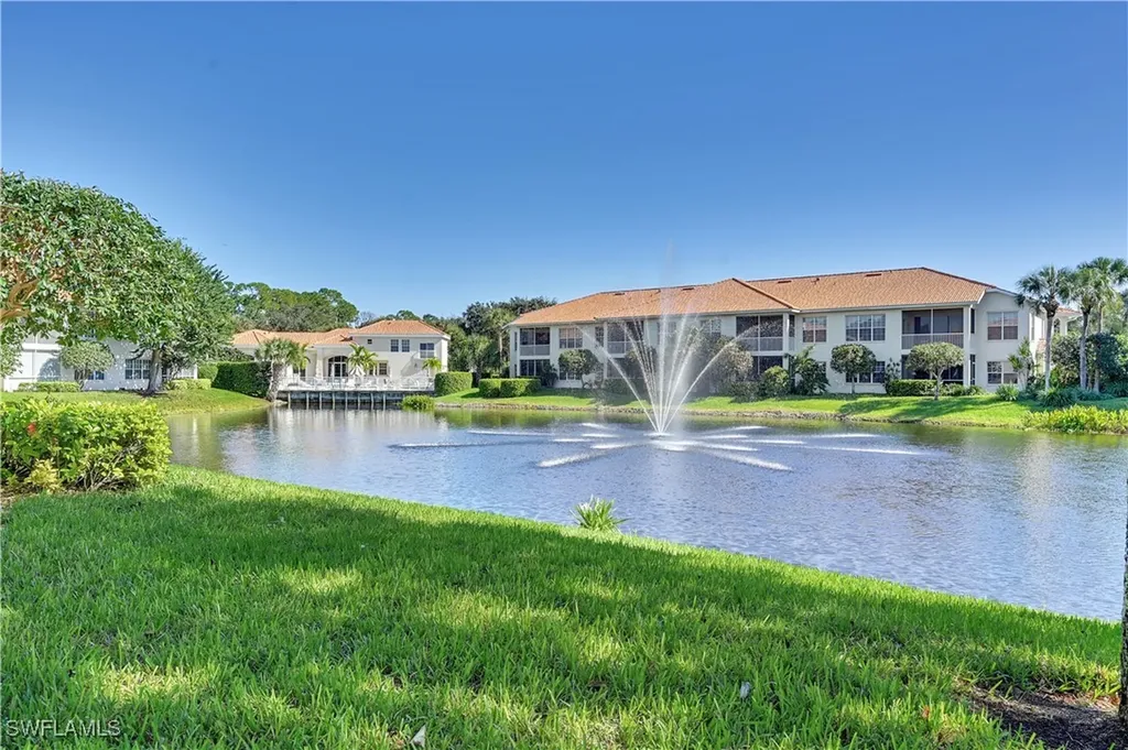 1051 Egrets Walk Circle Naples FL 34108