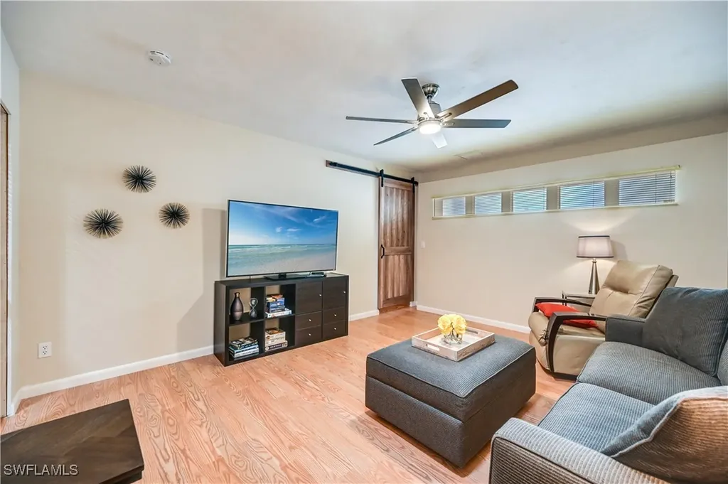 878 Meadowland Drive Naples FL 34108