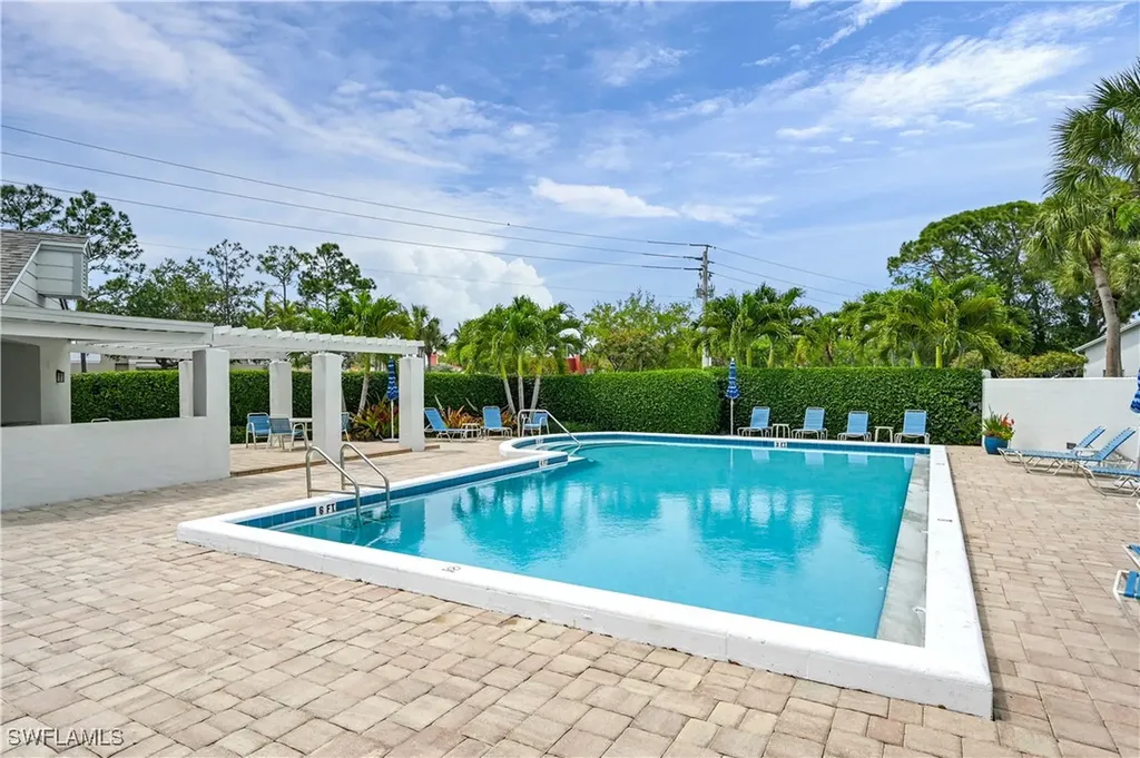 878 Meadowland Drive Naples FL 34108