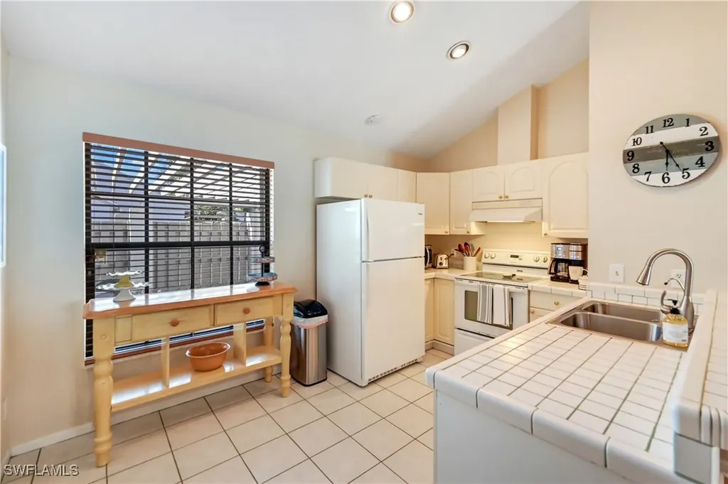 878 Meadowland Drive Naples FL 34108