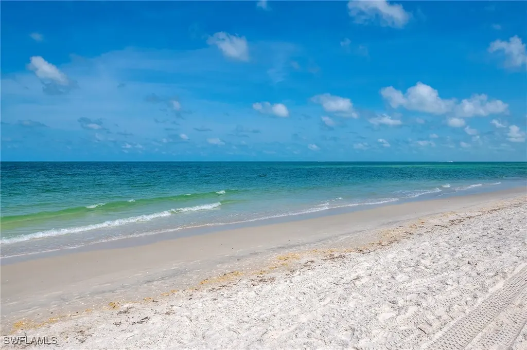 2500 Gulf Shore Boulevard N Naples FL 34103