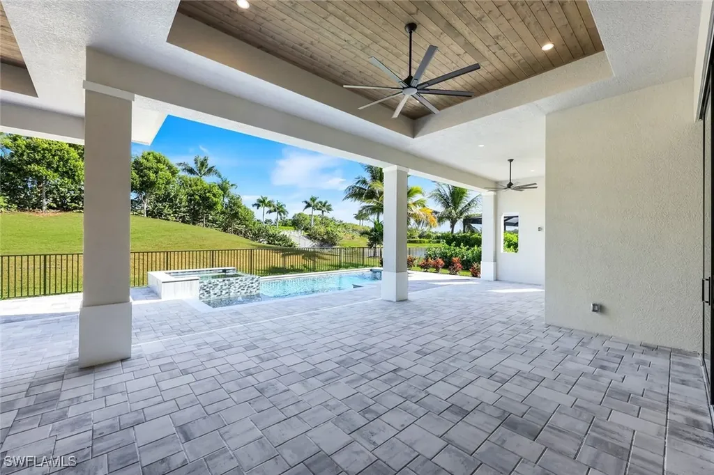 14282 Charthouse Circle Naples FL 34114