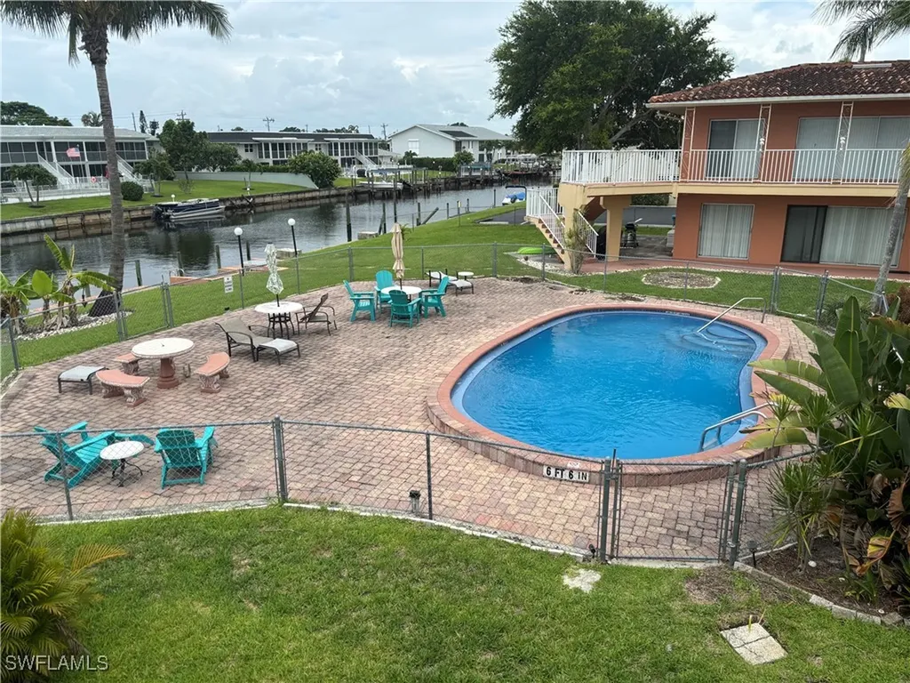 879 SE 46th Lane Cape Coral FL 33904