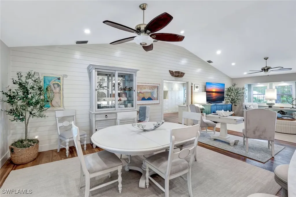 1874 Farm Trail Sanibel FL 33957