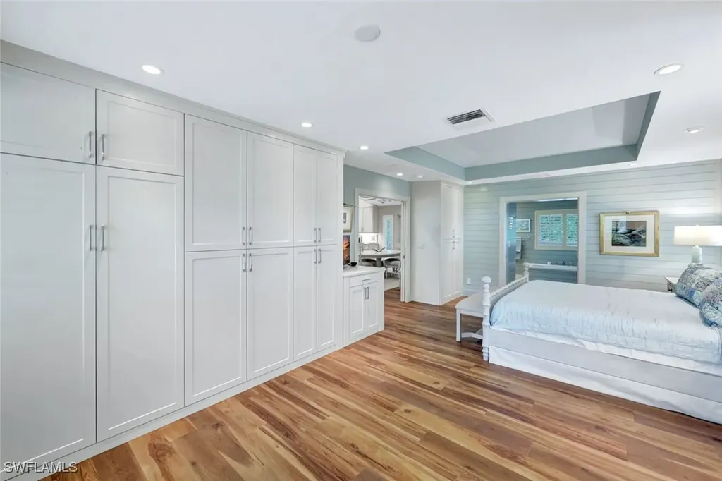 1874 Farm Trail Sanibel FL 33957