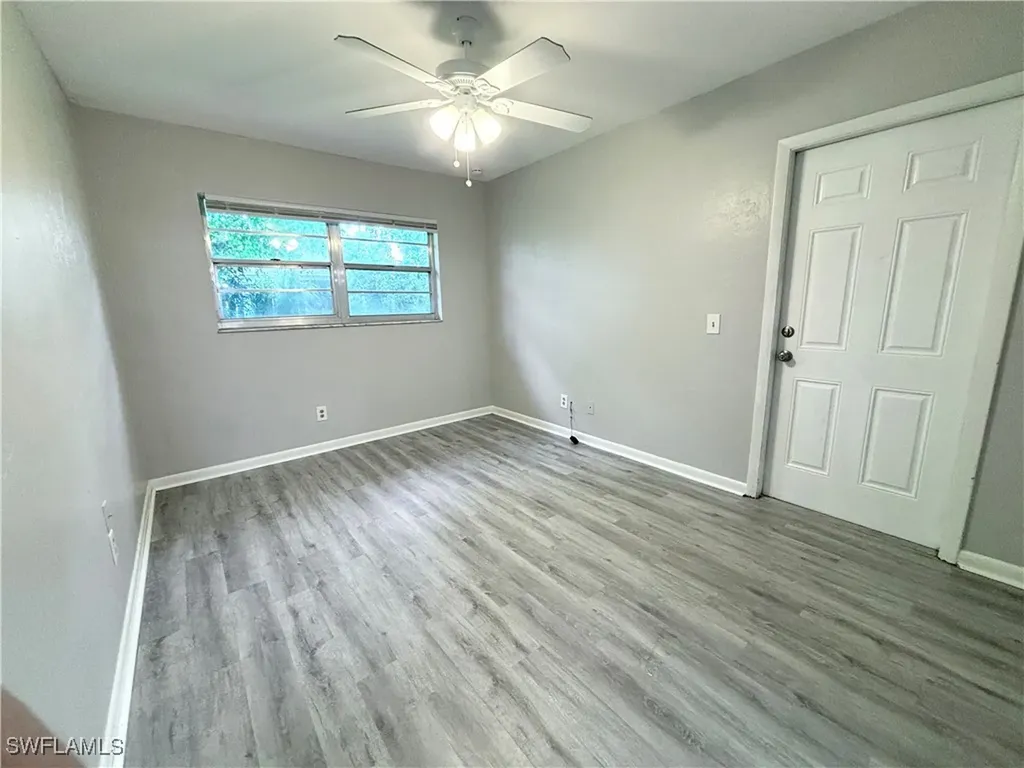 1718 SW Santa Barbara Place Cape Coral FL 33991