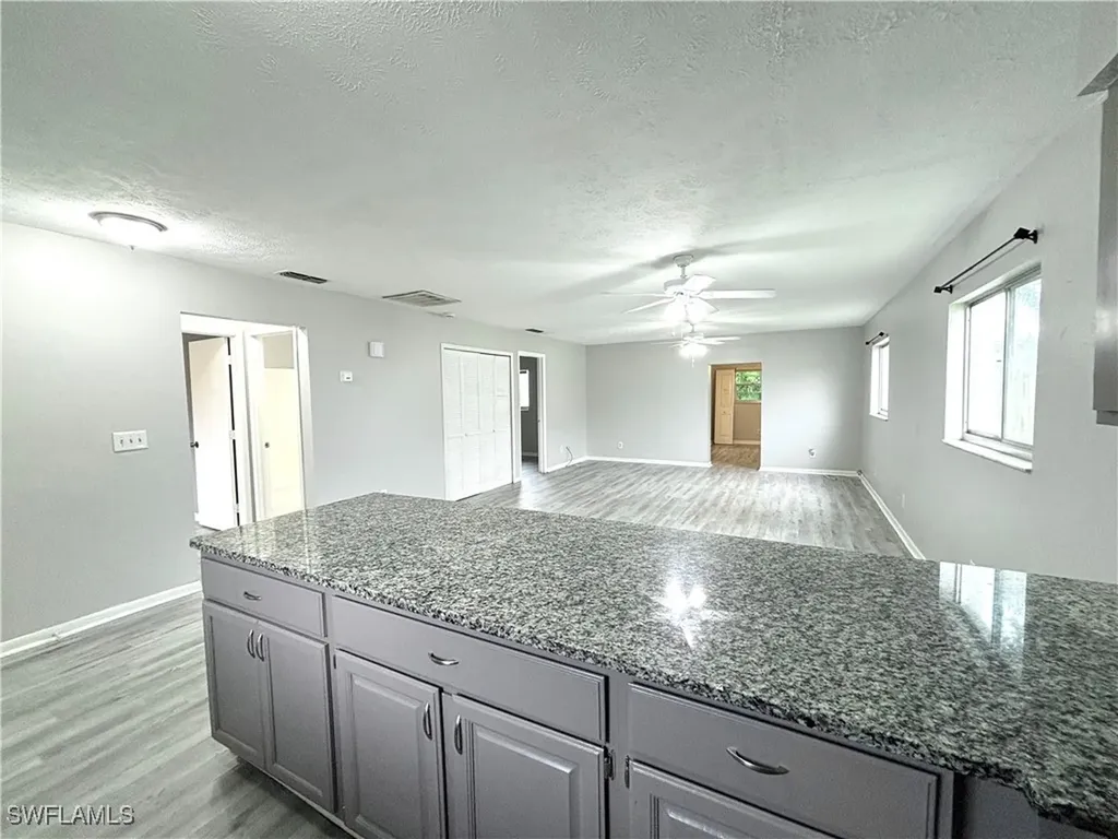 1718 SW Santa Barbara Place Cape Coral FL 33991