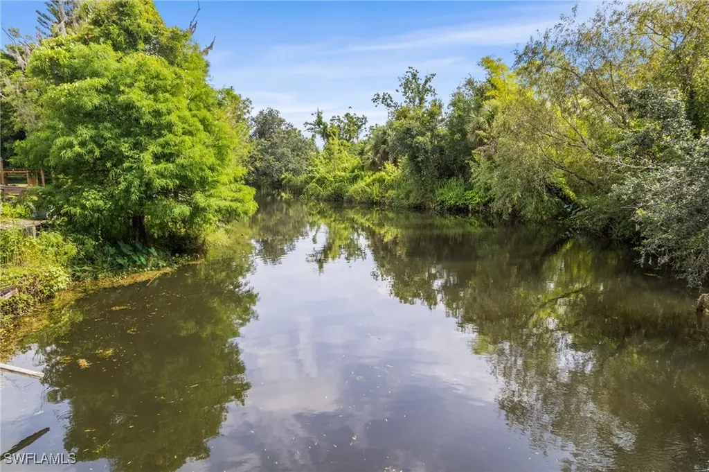 4811 Shady River Lane Fort Myers FL 33905