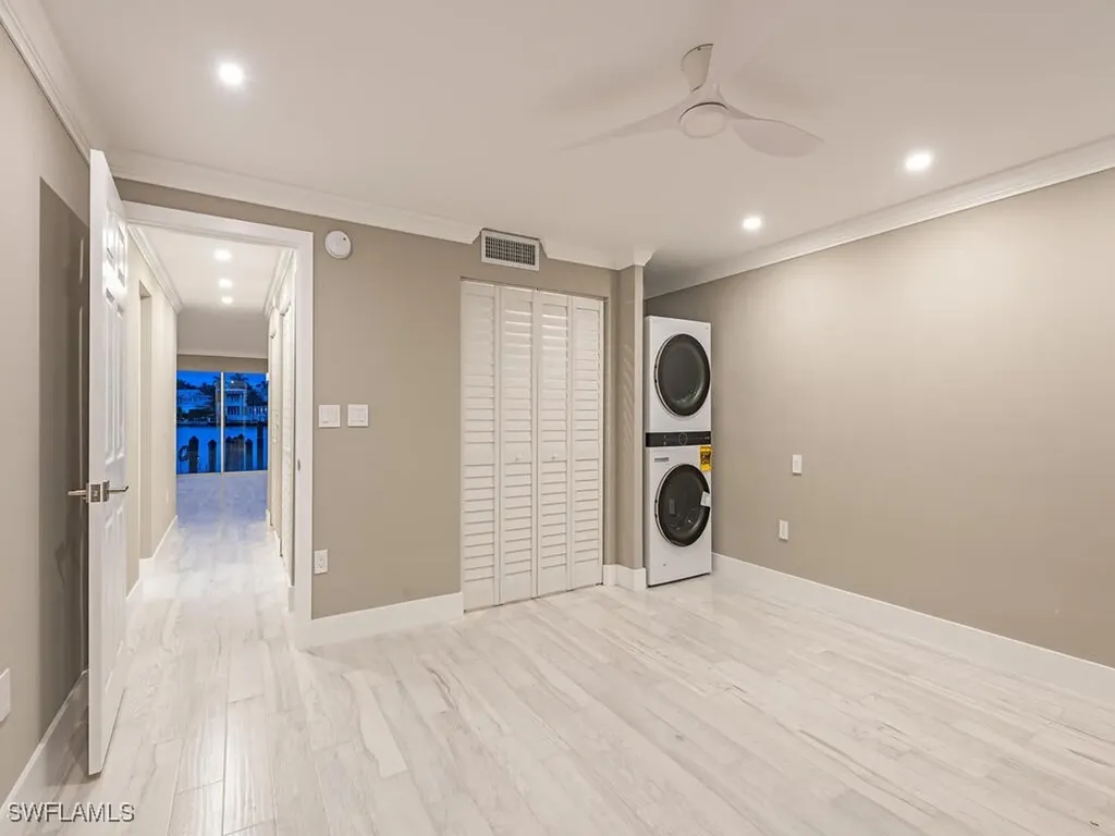 2500 Gulf Shore Boulevard N Naples FL 34103