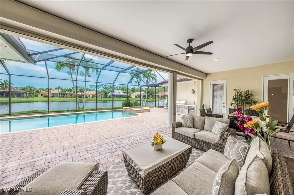 4009 Treadwater Court Naples FL 34109