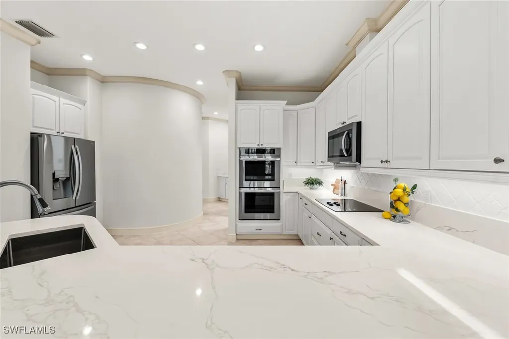 4009 Treadwater Court Naples FL 34109
