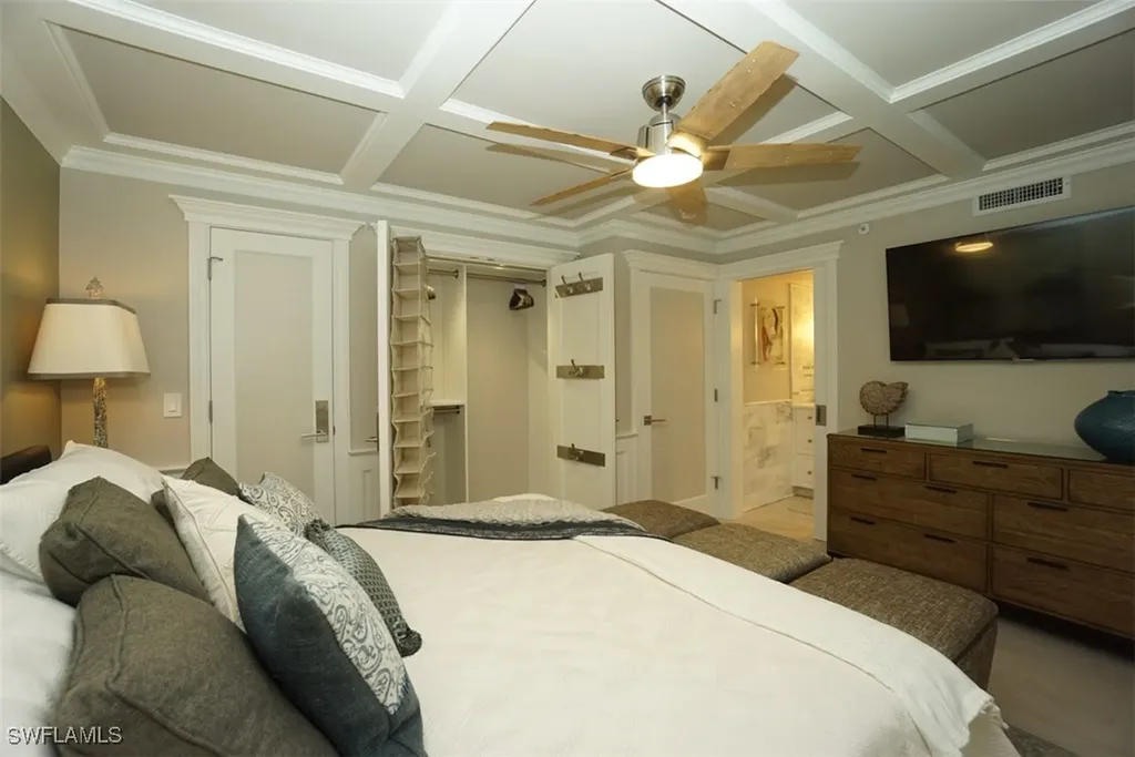 480 5th Street S Naples FL 34102