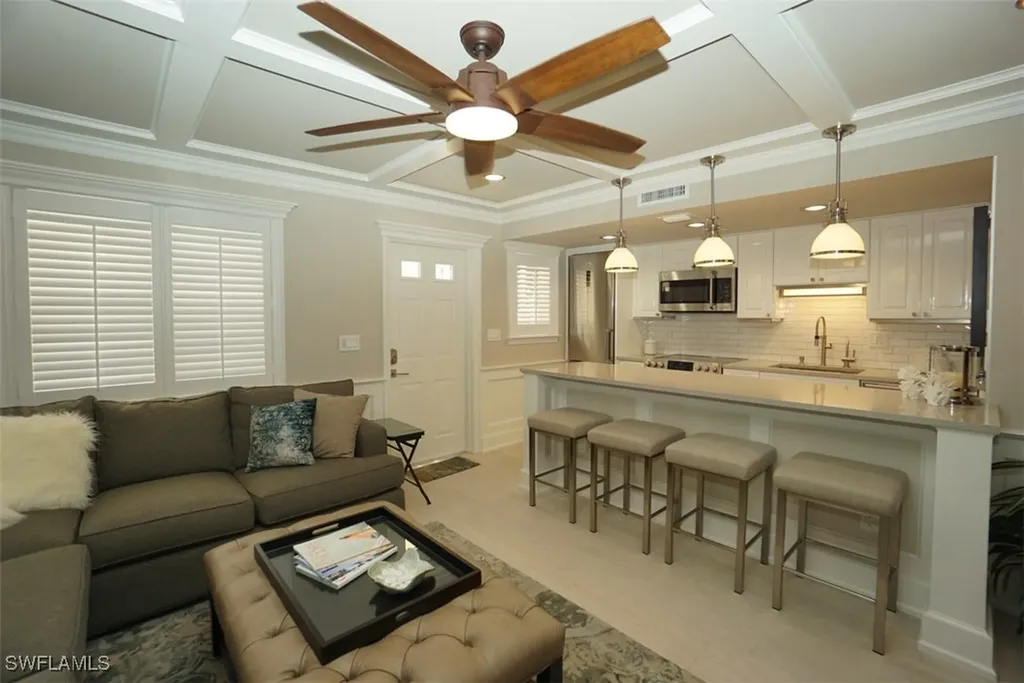 480 5th Street S Naples FL 34102