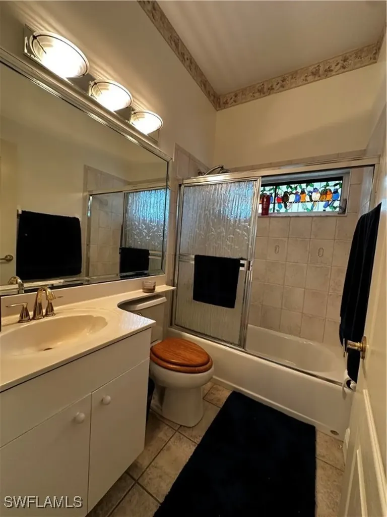 207 SE 31st Street Cape Coral FL 33904