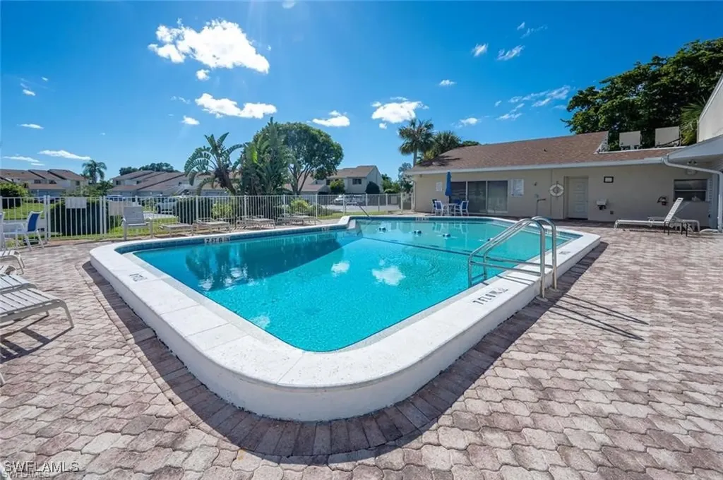 402 Bristle Cone Lane Naples FL 34113